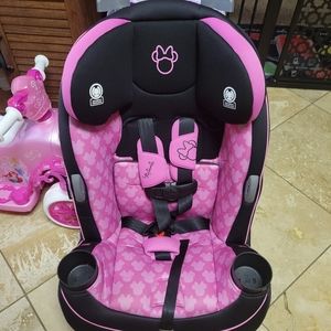Minnie Mouse Car Seat